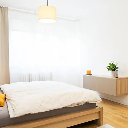 Moderni S Primym Vstupem Do Parku V Centru Ostravy Апартаменти *