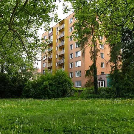 Moderni S Primym Vstupem Do Parku V Centru Ostravy *